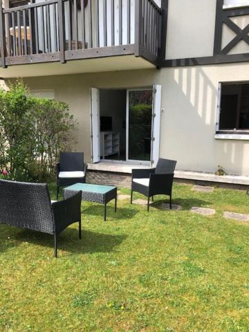 Magnifique 2P En Rez-De-Jardin Oriente Sud A 2 Pas De La Plage Cabourg Kültér fotó